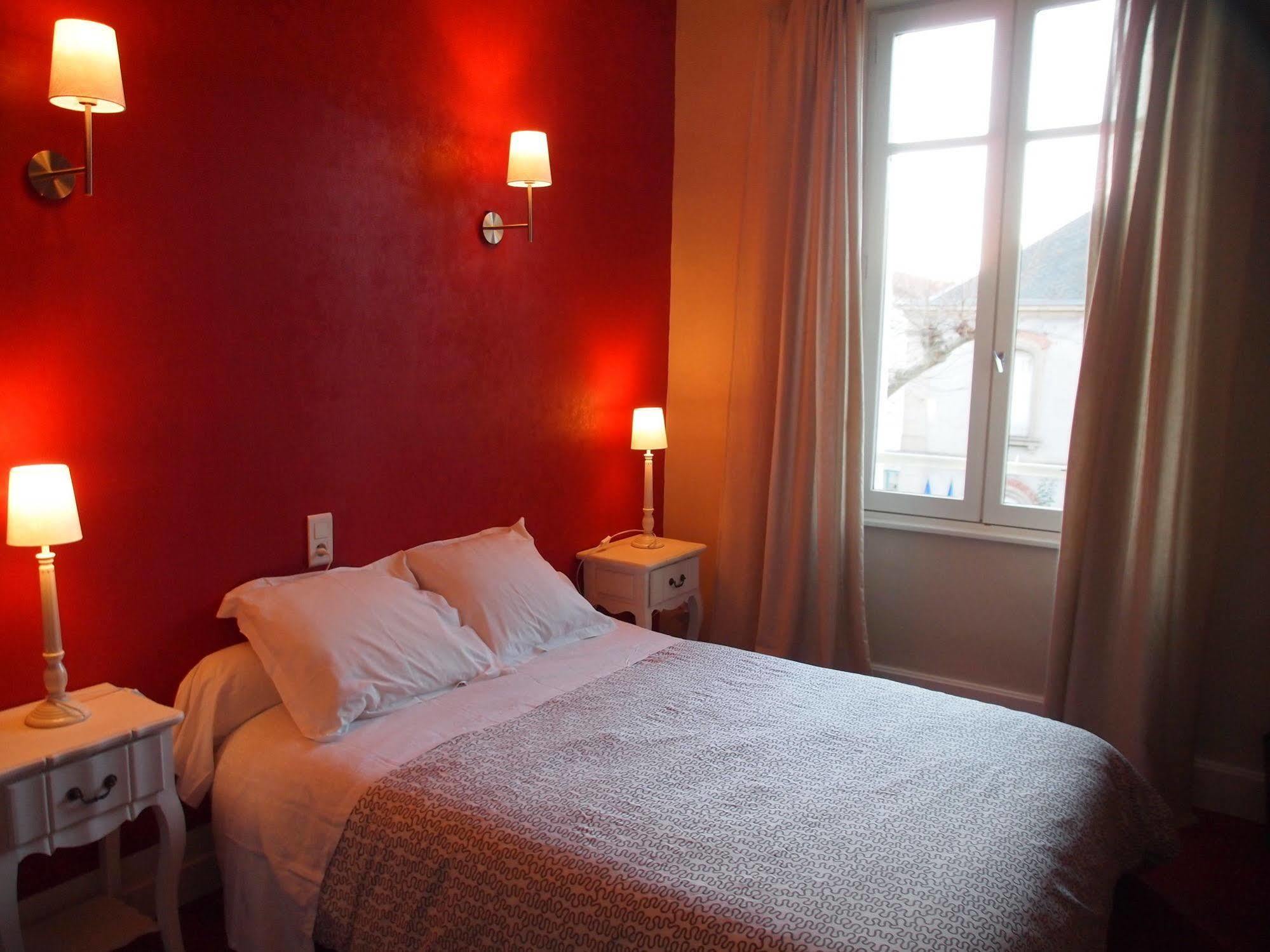 Hotel Emma Calve Millau Eksteriør bilde