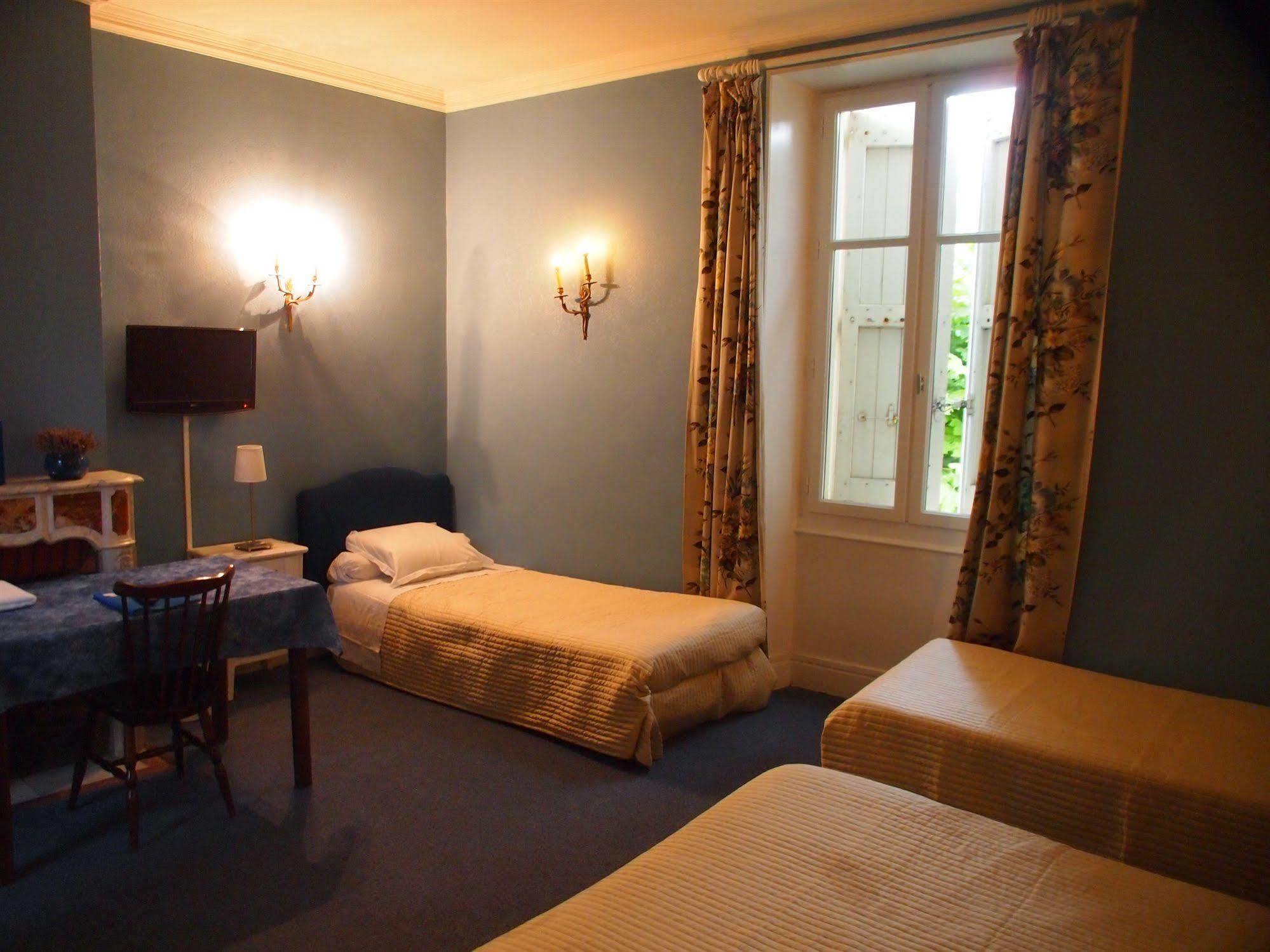 Hotel Emma Calve Millau Eksteriør bilde